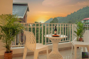 The Kasauli Trails I Family Suites & Rooms I Mountain View I Terrace & Balcony I Cloud Berry By Exotic Stays